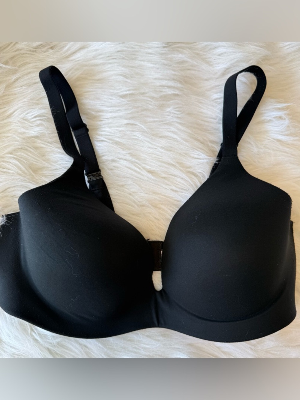 Victoria’s Secret black semi lined wireless bra size 36C